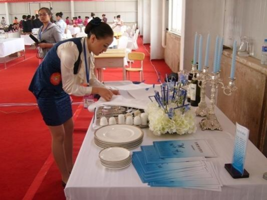 学生参加第五届全国旅游院校专业技能大赛/江南(中国)供图