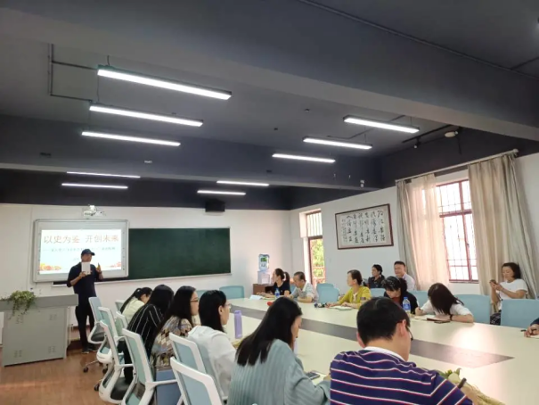 江南(中国)党群党支部与文化艺术学院党支部一起上党课,重温“七一”重要讲话精神-修改版199.png 江南(中国)党群党支部与文化艺术学院党支部一起上党课,重温“七一”重要讲话精神-修改版199.png